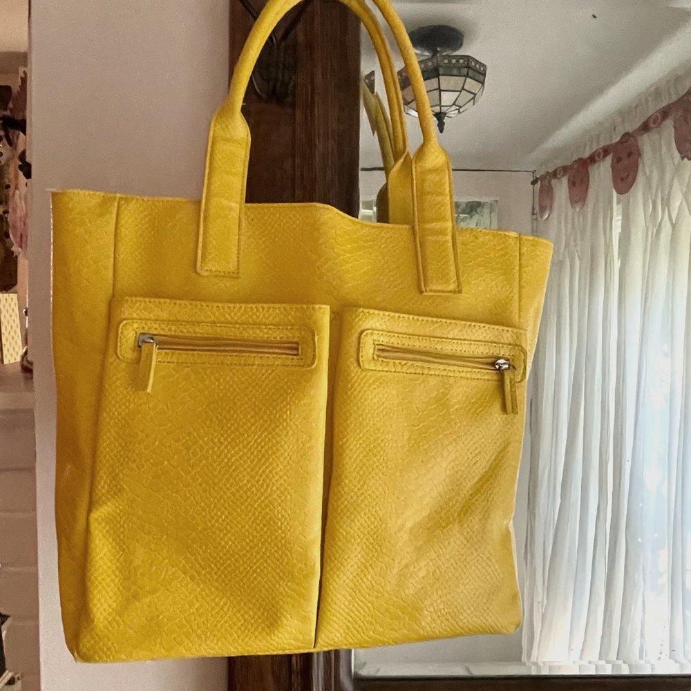 VINTAGE  NEIMAN MARCUS Tote - Vegan Leather